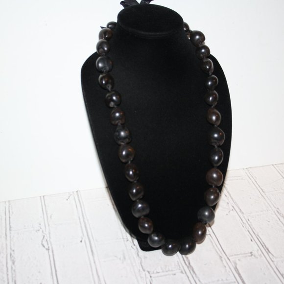 Beautiful deep dark brown Kukui nut necklace 32" with Ribbon - Picture 3 of 4